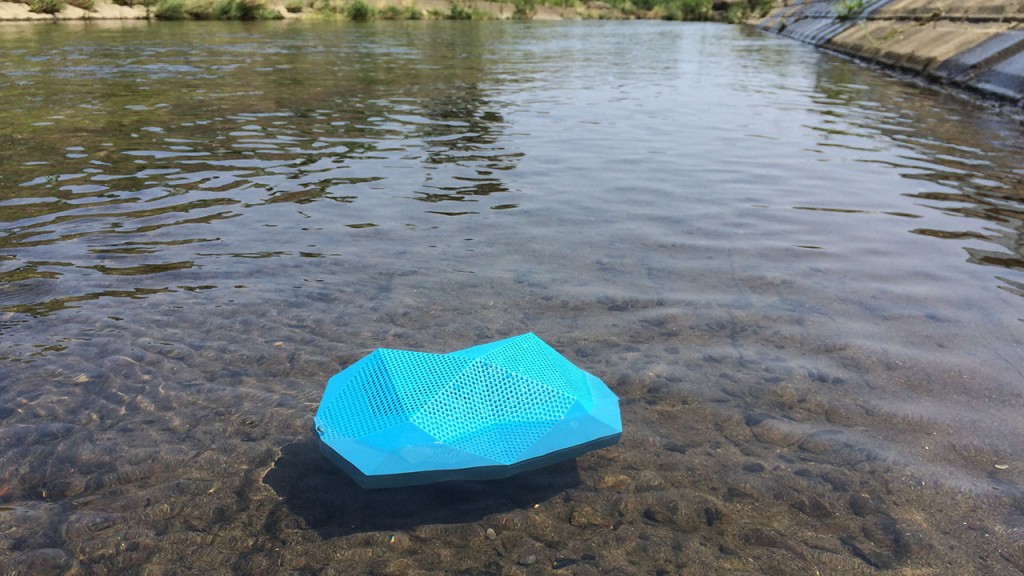 川に流して音楽も流す！