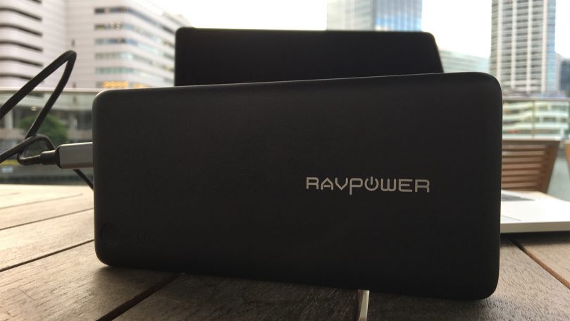 RAVPower RP-PB058 × Macbook Pro 2016 で使ってみた
